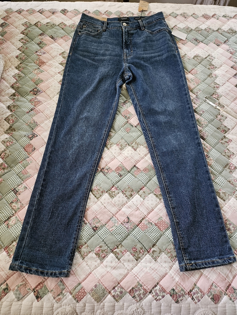 Curve Appeal - Mid-rise Relaxed Fit Jeans- Size 4/27 - Picture 1 of 11